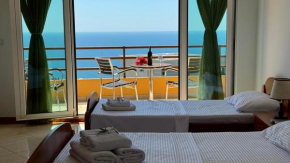 Sea La Vie Apartments